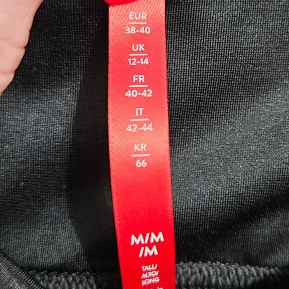 Spanx Black Leggings Faux Leather Pull On High Rise Skinny Stretch Goth Witchy M - Picture 6 of 13